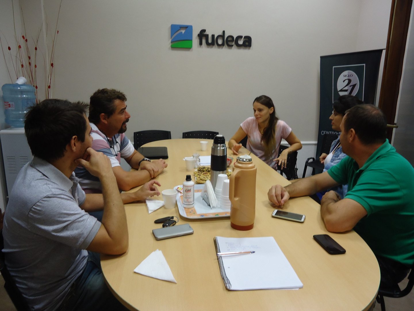 EMPRESARIOS DEL MUEBLE SE REUNIERON CON REPRESENTANTES DE FUDECA, CIMA Y EL CENTRO ECONÓMICO