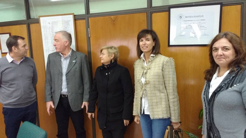 A TRAVÉS DE FUDECA LA MUNICIPALIDAD DE TOTORAS FIRMA EL  CONVENIO INSTITUCIONES AMIGAS CON UNIVERSIDAD SIGLO 21